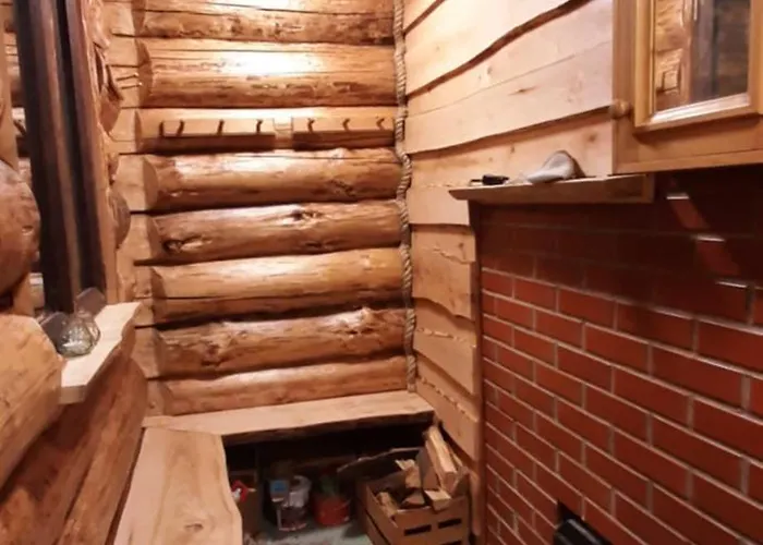 Raistiko Sauna / Raistiko Saunamaja Punakula