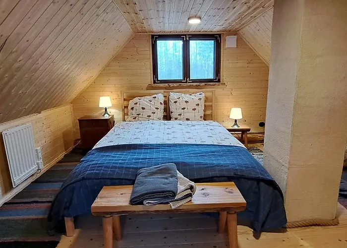 Raistiko Sauna / Raistiko Saunamaja * Punakula